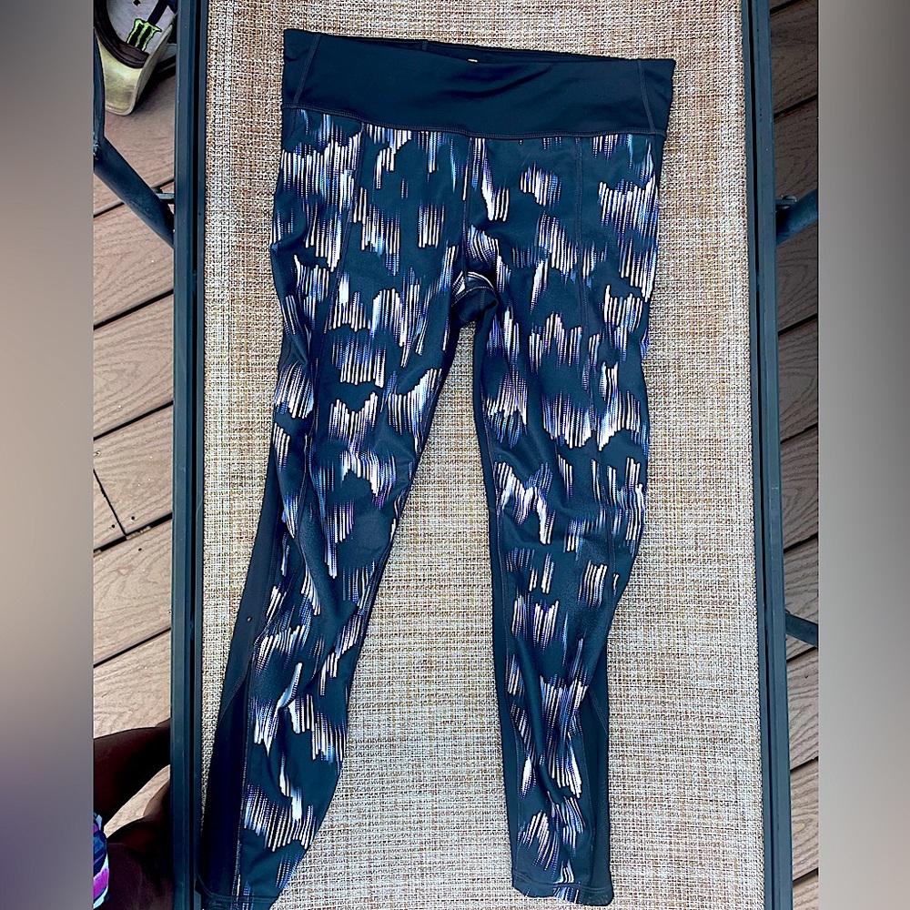 Gap Fit Sculpt Compression Leggings Navy blue and white Size L